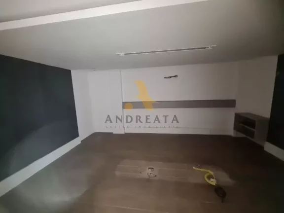 Imagem AV. DAS AMÉRICAS - SUNDECK - MARAVILHOSA LOJA COM TOTAL DE 163 M² DE PISO - TOTAL COM JIRAU 313M²-