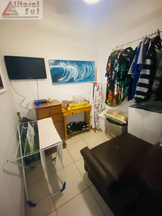 Imagem Apartamento à venda em Praia Grande-SP, bairro Ocian: 1 quarto, 1 sala, 1 banheiro, 1 vaga, 28m². Venha conferir!