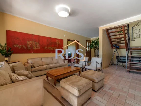Imagem Lindíssima casa em Atibaia ,porteira fechada ! 350m² 05 suítes
