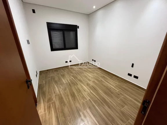 Imagem Casa em Condomínio à venda em Green Valley com 175m² 3 suítes, 4 vagas