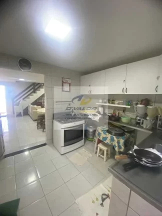 Vendo Casa com 05 quartos 05 suítes Beira Mar em Baía Formosa