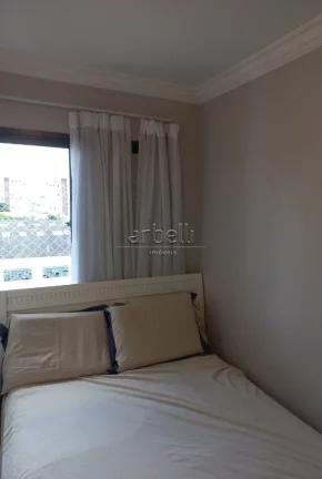 Imagem Apartamento com 50 metros quadrados, dois dormitórios com móveis sob medida sendo um deles com esc...