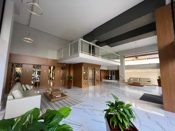 Imagem Apartamento à venda, com 4 quartos, 220m²