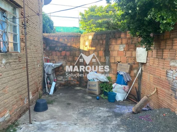 Imagem 2 casas mais 1 salão comercial