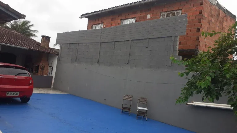 Imagem Casa para Venda em Itanhaém, Bopiranga, 3 dormitórios, 2 banheiros, 4 vagas