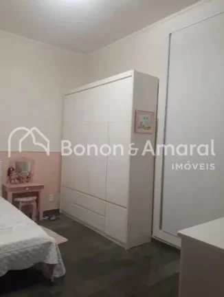 Imagem Casa incrível com acabamento de alta qualidade, situada em uma localização privilegiada. Conta co...