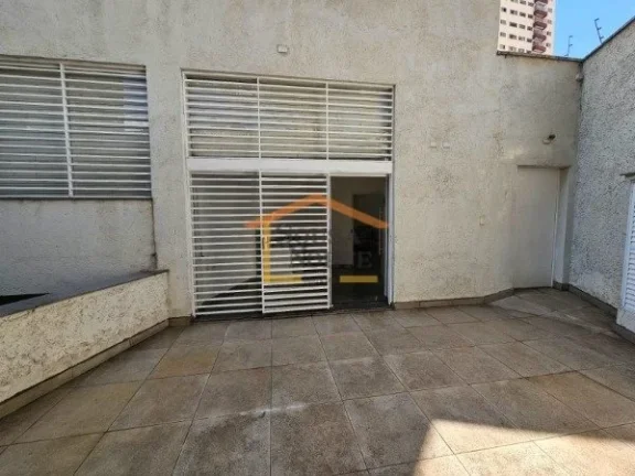 Imagem Excelente prédio Comercial para locação com copa, 2 banheiros, área de serviço e 2 vaga de gara...