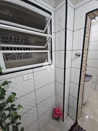 Imagem Apartamento reformado com 1 dormitório próximo a praia