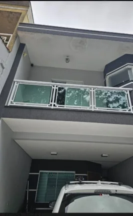 Imagem Sobrado Marvilhoso 180 m² com 3 Dormtorios 3 suites e 4 vagas de Garagens