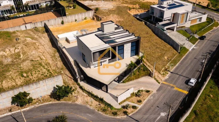 Imagem Sobrado de Luxo 4 dormitórios à venda, 1.446 m2 
Cond. Terras Sta Helena