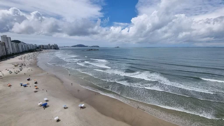 Imagem Apartamento com 1 dormitório à venda, 70 m² - Astúrias - Guarujá/SP