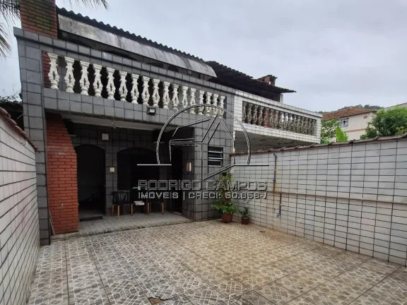 Imagem Maravilhosa Casa Geminada à Venda na Vila Voturua - 2 Quartos, 2 Vagas
