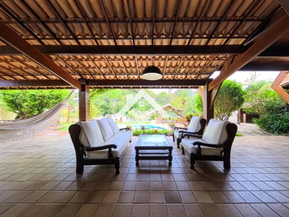Imagem Casa para Venda em Salvador, Piatã, 5 dormitórios, 4 suítes, 5 banheiros, 2 vagas