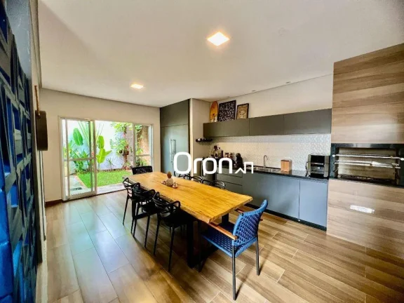 Imagem Casa com 3 dormitórios à venda, 130 m² por R$ 820.000,00 - Jardim Guanabara II - Goiânia/GO