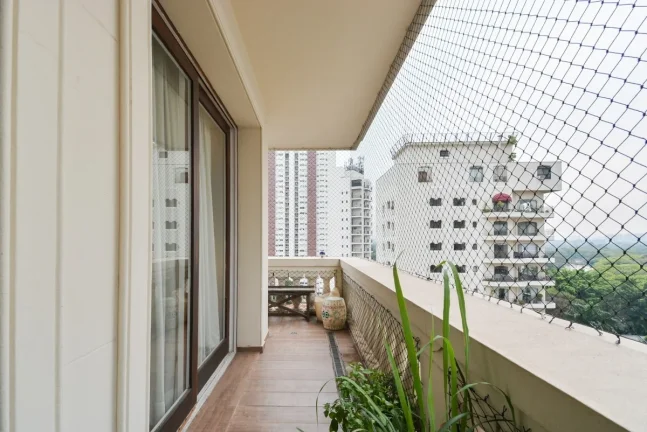 Imagem Apartamento Reformado Pinheiros - 246M², 4 Dorms, 4 Suítes, 4 Vagas Demarcadas, Hidromassagem, Piscina, Despensa, Salão de Festas.