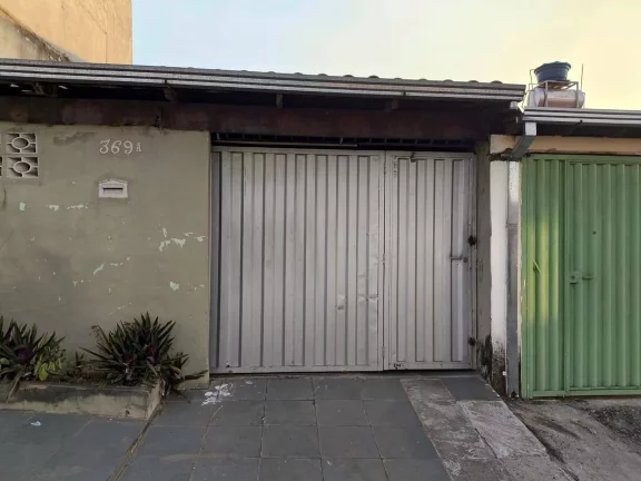 Casa com 2 Quartos à Venda, 100 m² em São Pedro - Ibirité