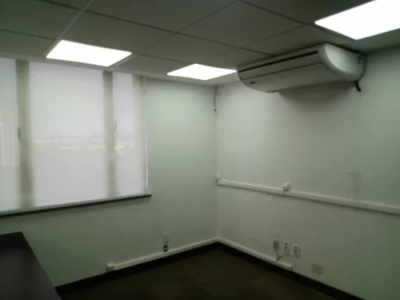 Imagem À VENDA E LOCAÇÃO - EXCELENTE ANDAR COMERCIAL NO CENTRO RJ