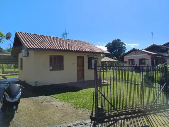 Imagem Casa de 2 quartos com aproximadamente 600metros de terreno