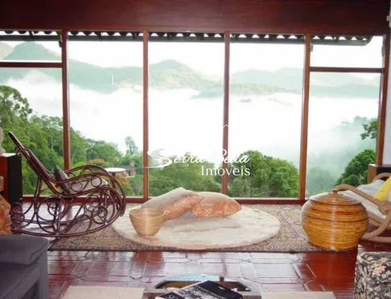 Imagem Casa com 6 dormitórios à venda, 374 m² por R$ 1.586.000,00 - Golfe - Teresópolis/RJ