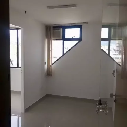 Imagem ÁREA HOSPITALAR+AR CONDICIONADO+SALA DE ESPERA