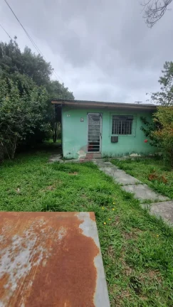 Imagem Casa à venda localizada na Rua Marilândia, nº 130, Bairro Chácaras Atuba, em Pinhais/PR.O imóvel conta com:02 dormitóriosSalaCozinha01 banheiro (BWC)Espaço de terrenoLocalizada em bairro tranquilo, ideal para quem busca conforto, praticidade e qualidade d