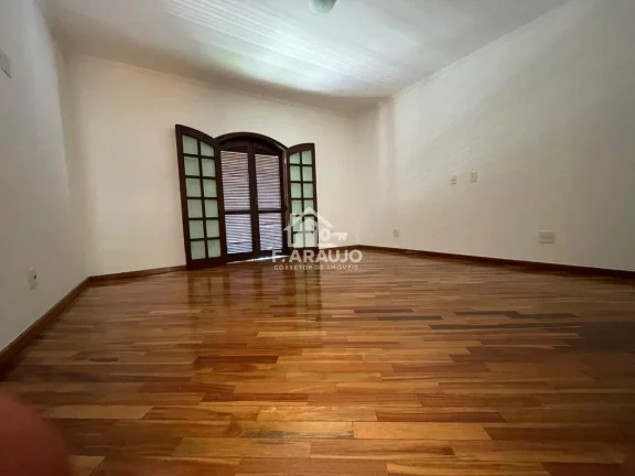 Imagem Casa para venda em Sorocaba-SP. 4 dormitorios, 2 suites com Hidro.