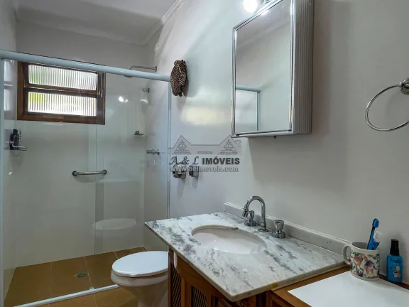 Imagem Apartamento 3 Dormitórios à Venda em Campos do Jordão | com Lareira