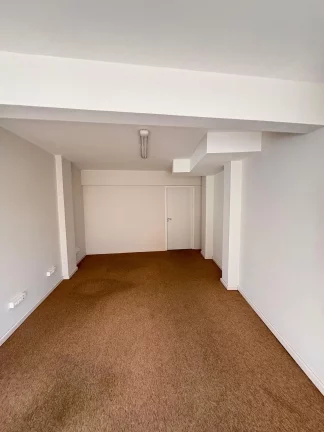Imagem Sala Comercial a venda no Wall Street – 300m², 2 Vagas e 2 Banheiros – Batel, Curitiba