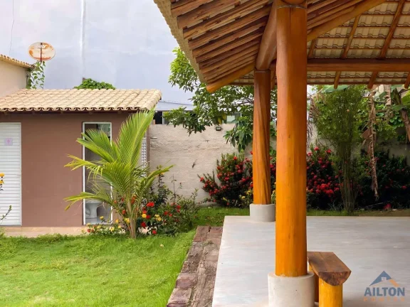 Imagem Casa Duplex com 04 Quartos à Venda de Frente p/ Mar na Praia de Piúma/ES