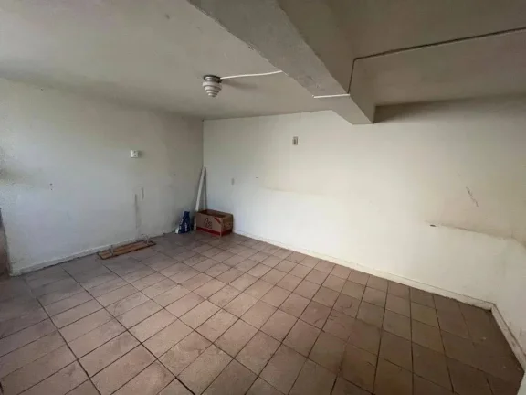 Imagem Casa Espaçosa com Quintal Grande e Porão Amplo no São Sebastião – Barbacena