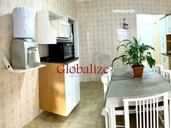 Imagem Apartamento com 2 quartos, sala, cozinha e 1 banheiro no Embaré em Santos R$ 620.000,00