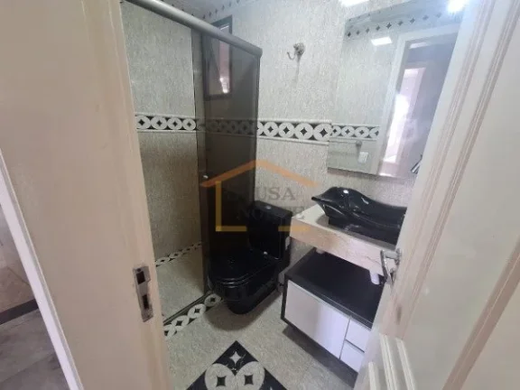 Imagem Apartamento 3 dormitórios, sendo 1 suíte, com armários, sala para 2 ambientes, sacada, cozinha pl...