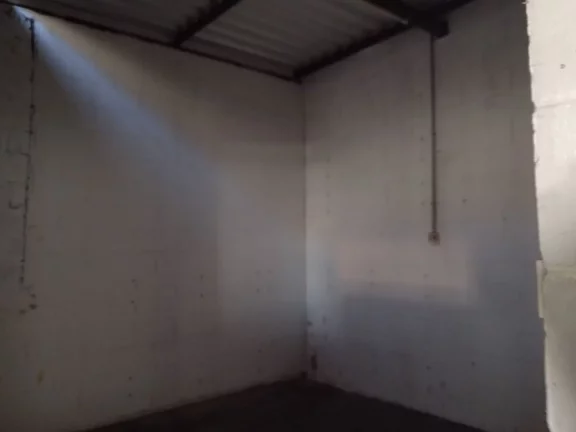 Imagem barracão industrial no bairro verde com 355,00 m² de construção, recuo pra 3 veículos. piso de ...