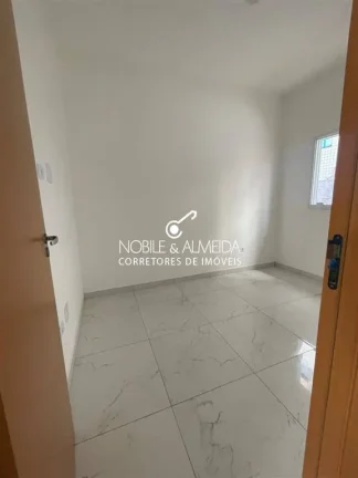 Imagem Sobreposta térrea com churrasqueira e portão privativo
