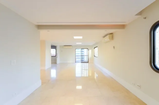 Imagem Apartamento 301M², 4Q, 4 Suítes, 4 Banheiros, 4 Vagas, Lavabo, Varanda, Academia, Piscina, Salão de Festas e Jogos, Playground, Banheira, Split.