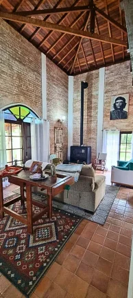 Imagem Refúgio de montanha com rio privativo e arquitetura autoral em Gonçalves