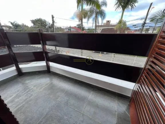 Imagem Sobrado alto padrão à venda no Centro Peruíbe/SP Localizada à 700m da praia
