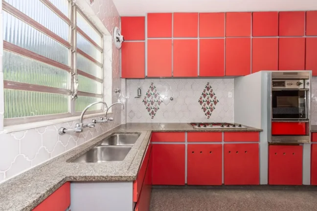 Imagem Apartamento 155M², 4Q, 1 Suíte, 2 Banheiros, 2 Vagas, Playground, Área Verde, Armários.