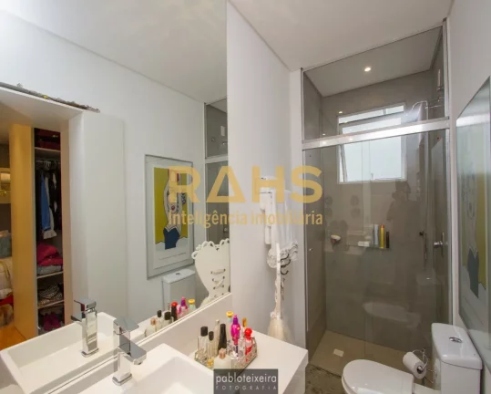 Imagem Um projeto onde a inovação começa nos traços modernos da fachada, passando por uma área de laze...