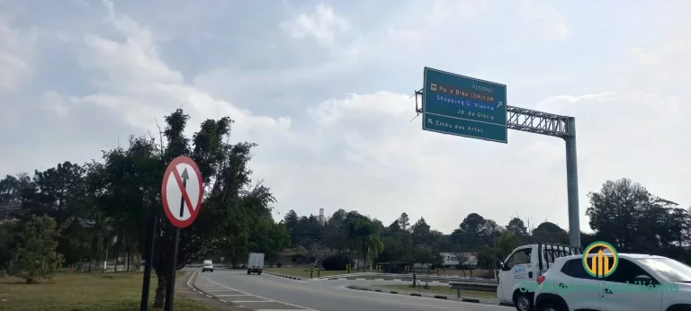 Imagem Área plana no retorno da Raposo Tavares, a 5 km do Rodoanel Mario Covas