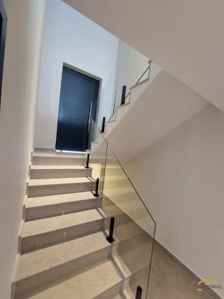 Imagem Casa a venda com 3 quartos de 190m2 no condomínio Reserva Ermida