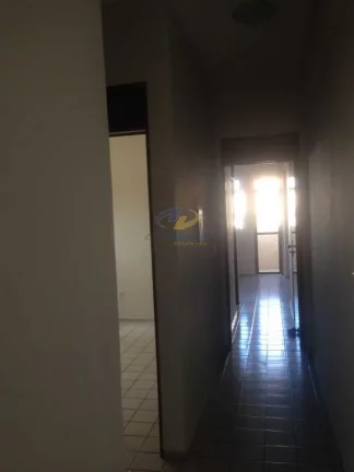 Imagem Vendo apto ao lado de praça em Manaíra com 109 m2 , 3 qts/1 st, cozinha ampla, armários, DCE + 3 vagas