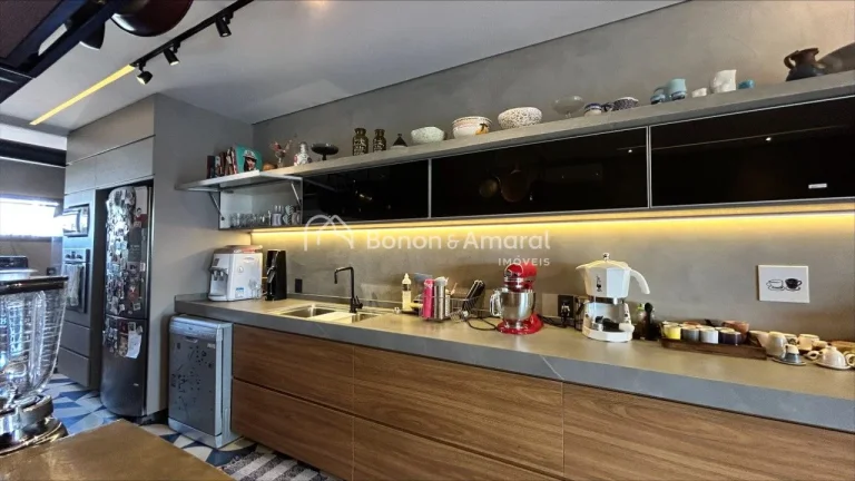 Imagem Apartamento a venda no Cambuí com 3 quartos sendo 1 suíte, 2 vagas 193m²