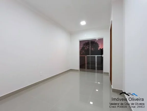Imagem Sobrado com 1 Suíte + 2 Quartos por R$ 440.000,00
