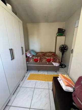 Imagem Apartamento com 2 dormitórios e 1 vaga de garagem no bairro Paranaguamirim em Joinville/SC