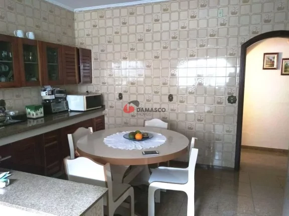 Imagem Sobrado à venda 4 Quartos, 2 Suites, 3 Vagas, 270M², Campestre, Santo André - SP