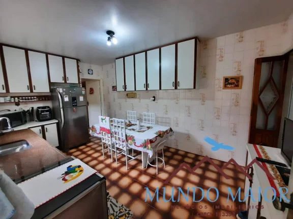 Imagem Casa com 4 vagas e 3 dormitorios 1 suite master e lavabo -Vila Suissa !!!!