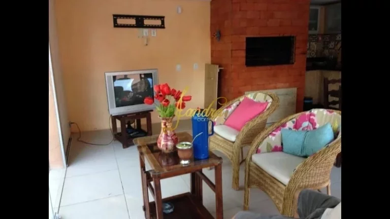 Imagem Sobrado duplex com 07 dormitórios em Atlãntida