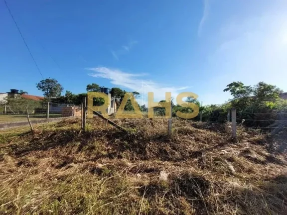 Esse terreno plano e completamente documentado oferece uma localizaÃ§Ã£o excepcionalmente prÃ³xima Ã...