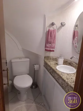 Imagem Sobrado à Venda em Guilhermina Esperança, São Paulo - SP